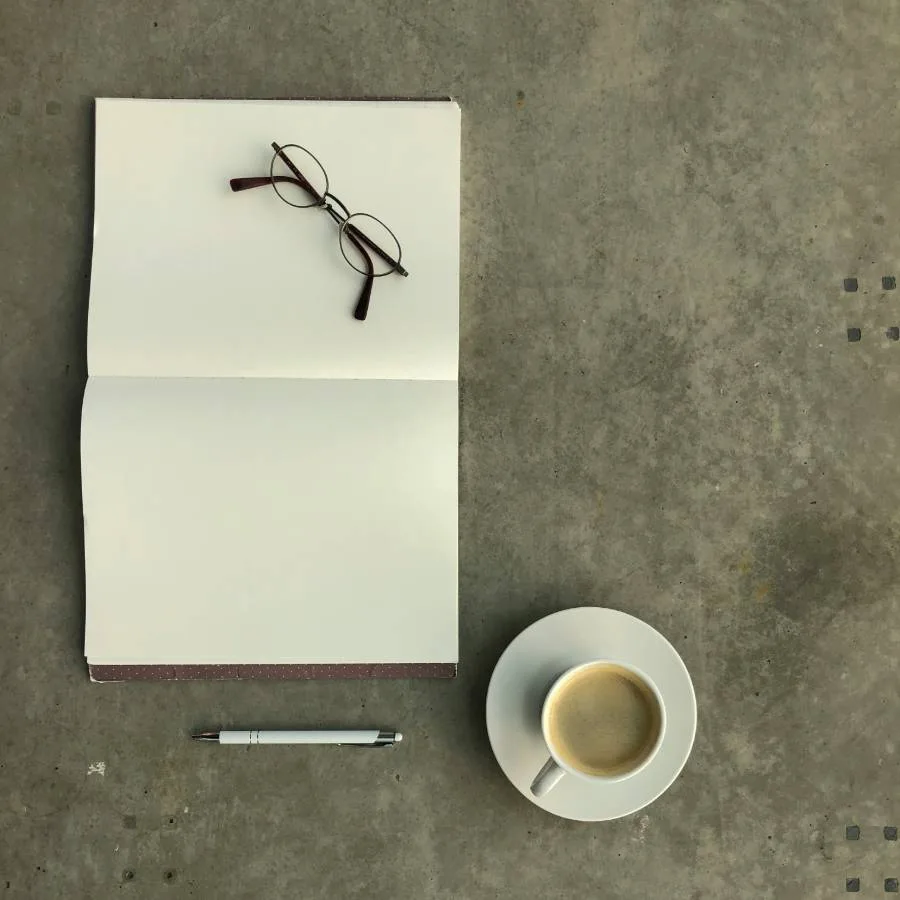 carnet avec crayon